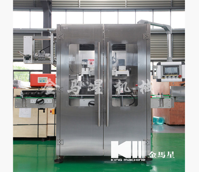 全自動套標(biāo)機(jī)適用于（圓瓶，方瓶，扁瓶，不規(guī)則形狀的瓶)